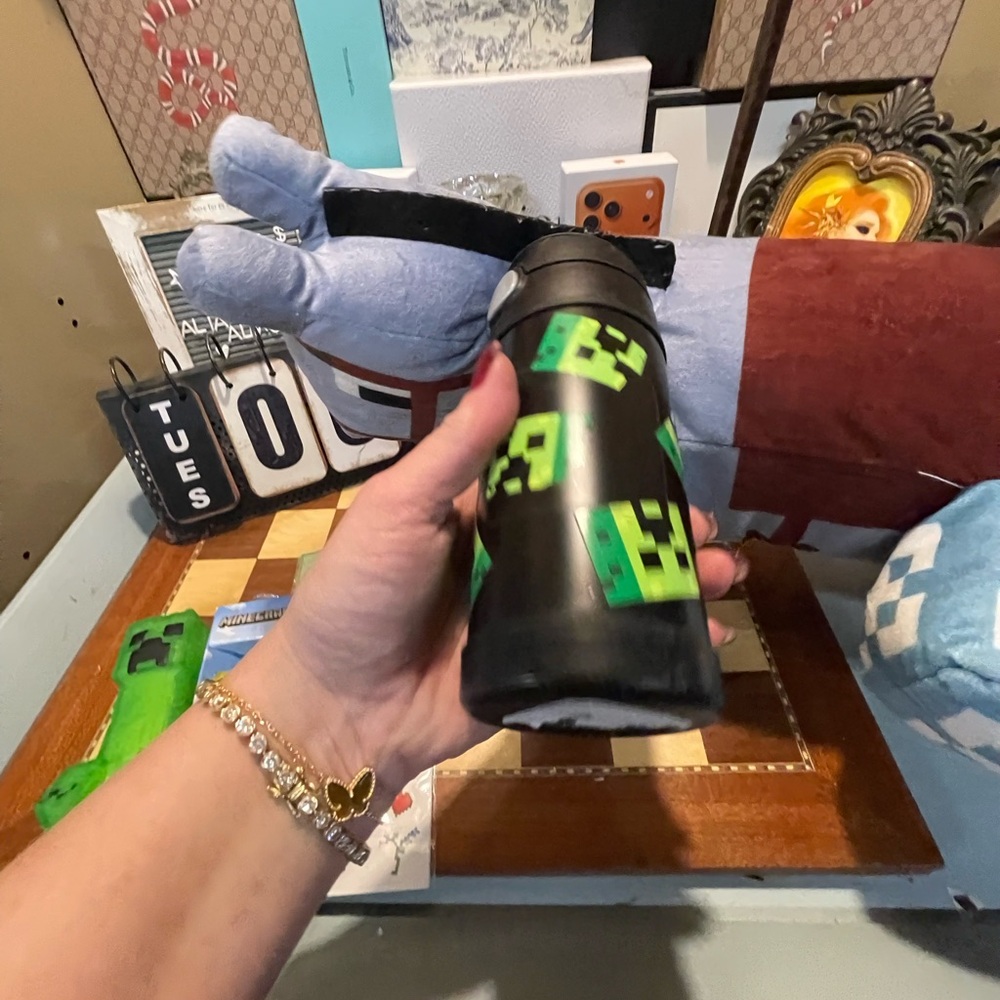 Minecraft bundle - Picture 7 of 15